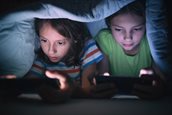 Kinderen met hun tablets